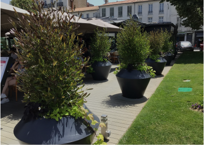 Pots de fleurs plastique